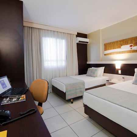 Comfort Hotel Goiânia Exteriér fotografie
